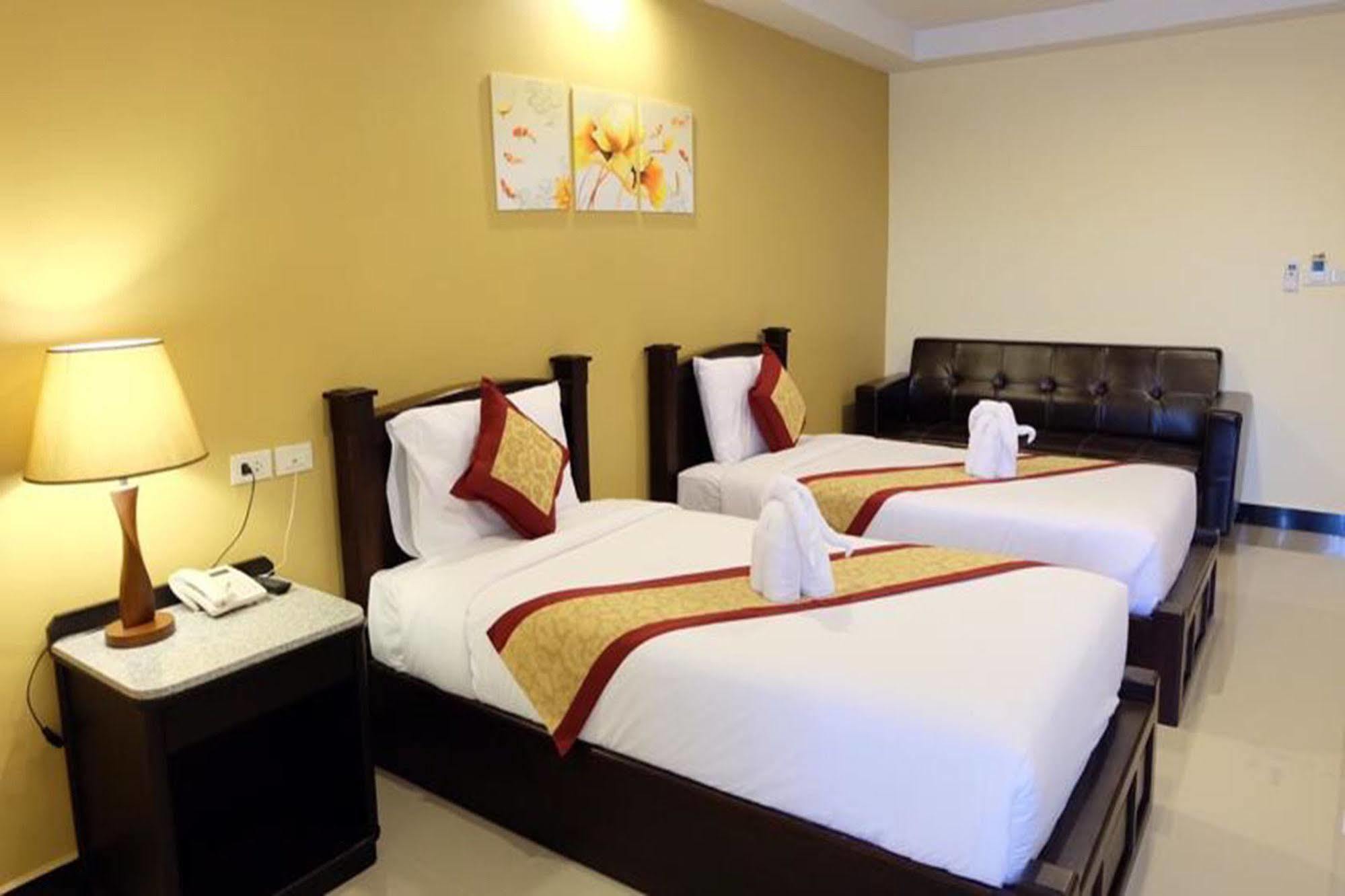 The Grand Day Night Hotel Pattaya Exterior photo